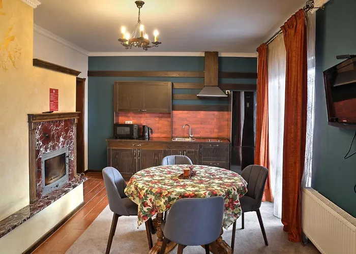 Iris Hotel Boekovel