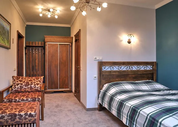 Iris Hotel Boekovel